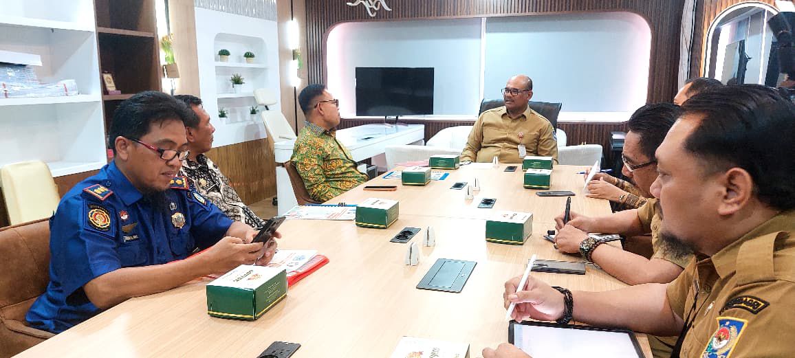 Akmal Pasluddin Temui Dirjen Bina Adwil, Kemendagri Siapkan Bantuan APD dan Program Armada Damkar Untuk Bone