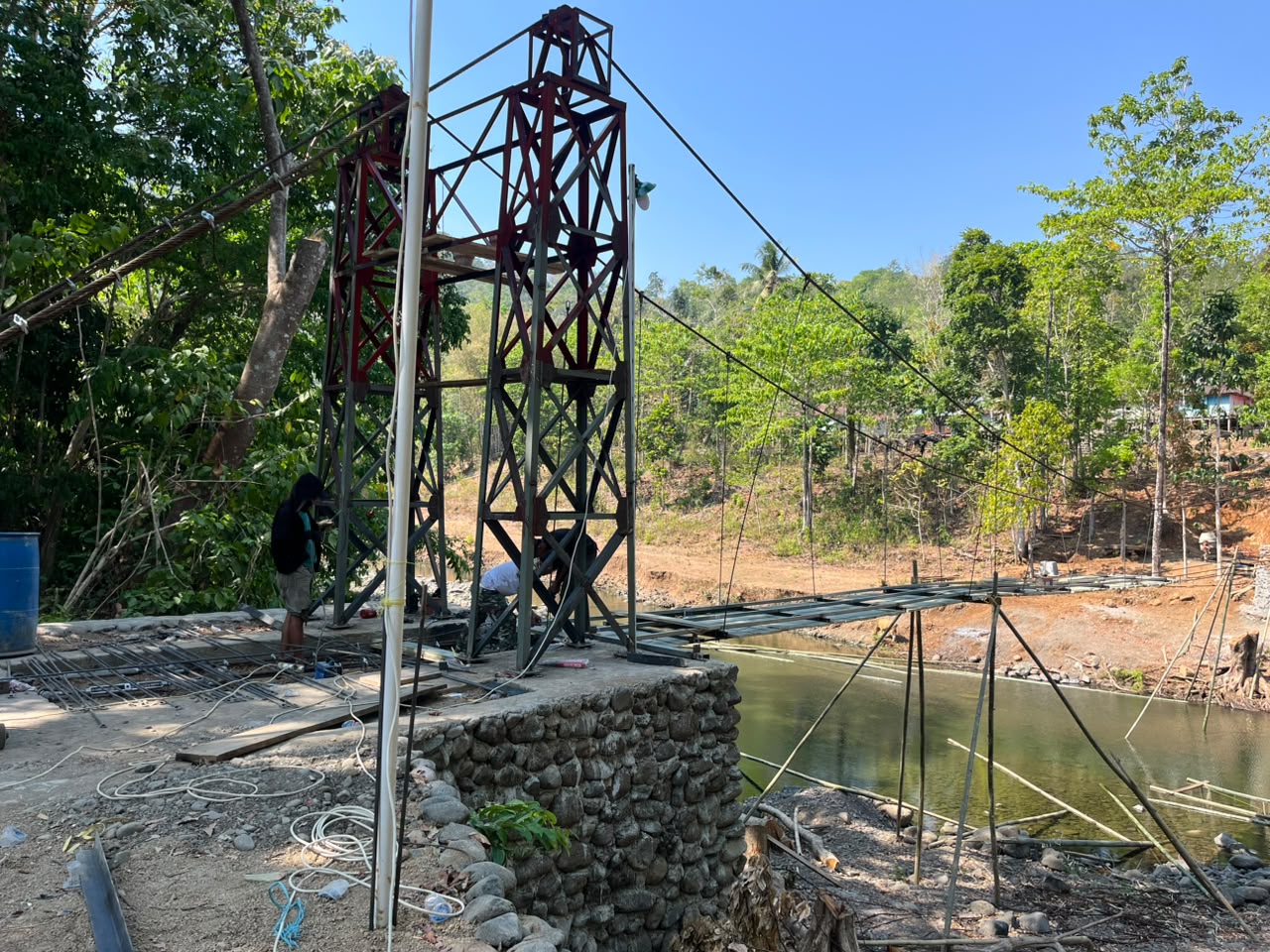Jembatan Gantung Lambere Hampir Rampung, Progres Tahap V Tembus 91,85 Persen
